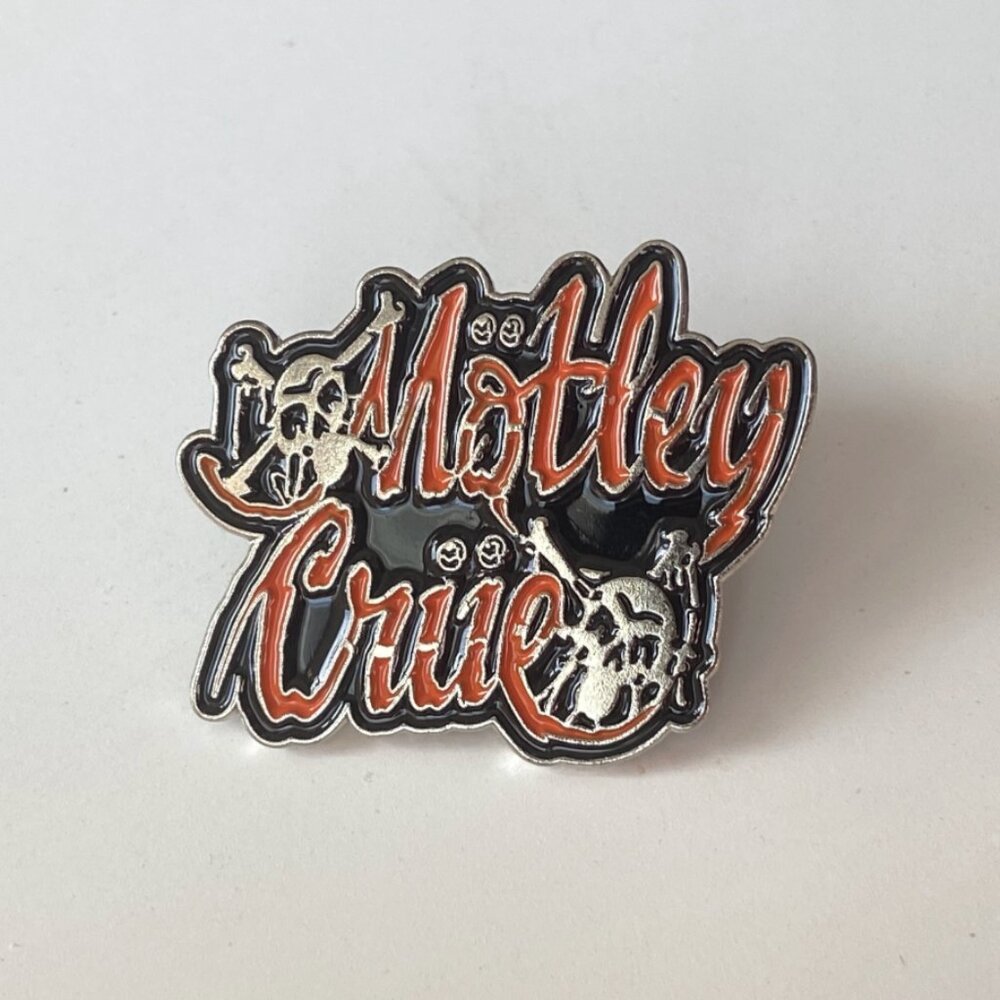 Motley Crue Enamel Pin Silver Skull Punk Heavy Metal Rock Band Goth Emo Grunge